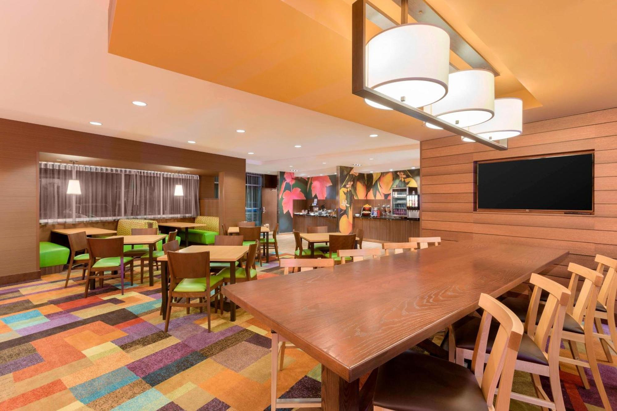 Fairfield Inn & Suites By Marriott Pittsburgh Airport/Robinson Township Exterior foto