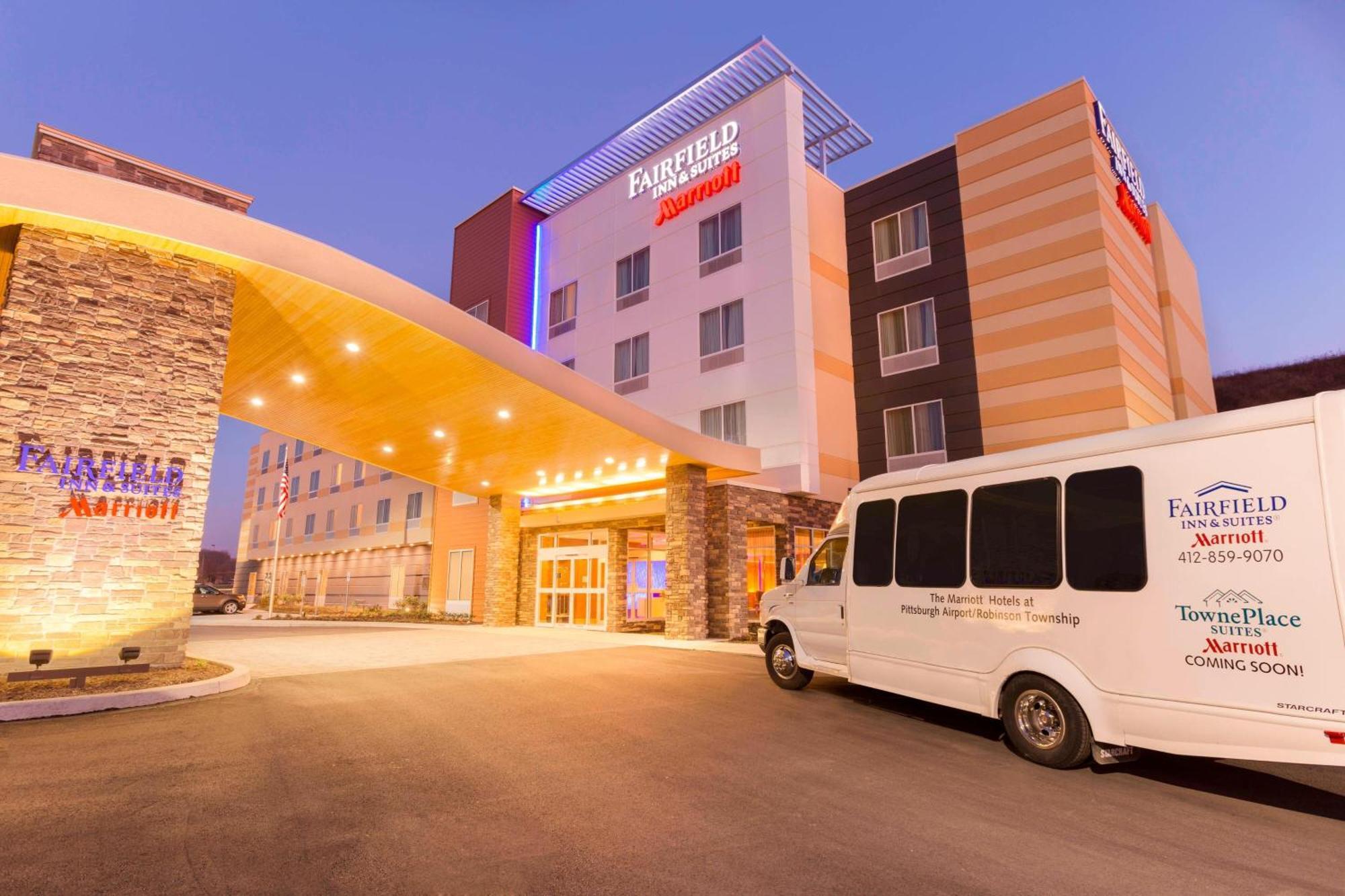 Fairfield Inn & Suites By Marriott Pittsburgh Airport/Robinson Township Exterior foto